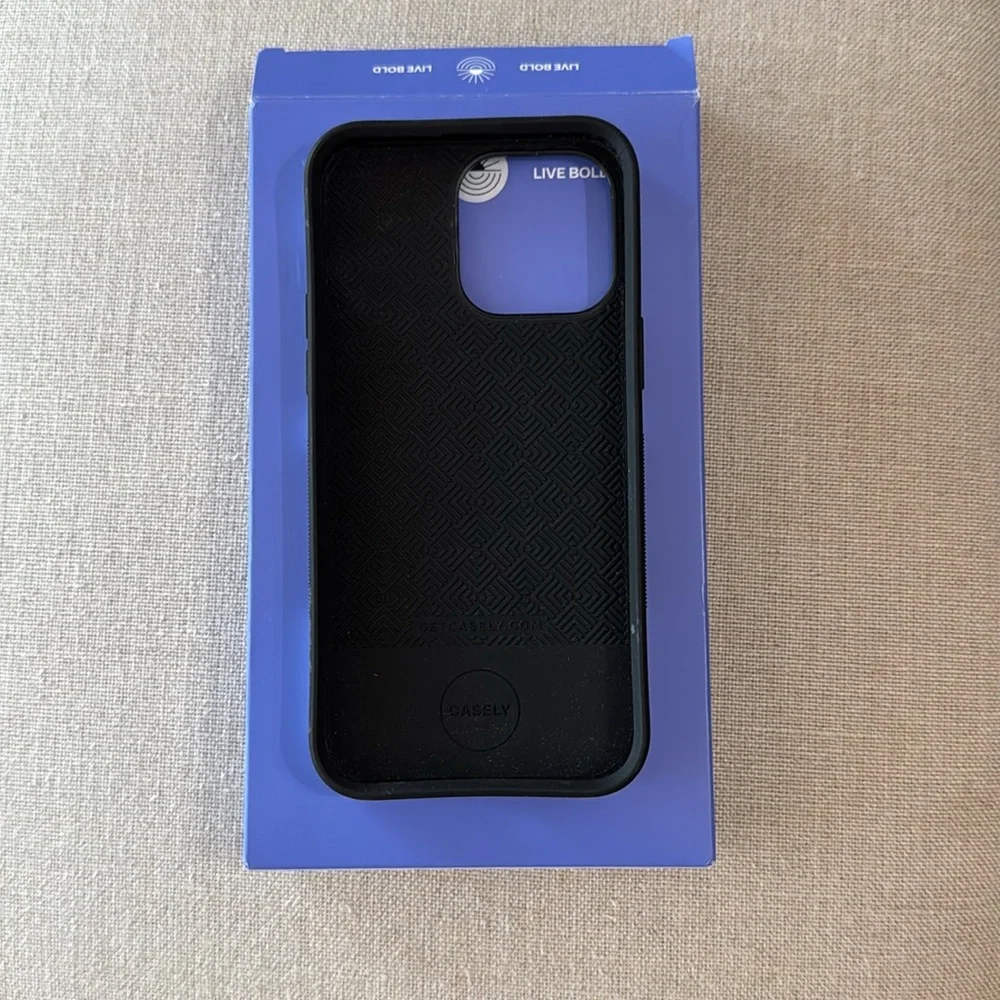 CASELY Bold+MagSafe IPhone 14 Pro Max Case NWT - Picture 4 of 11